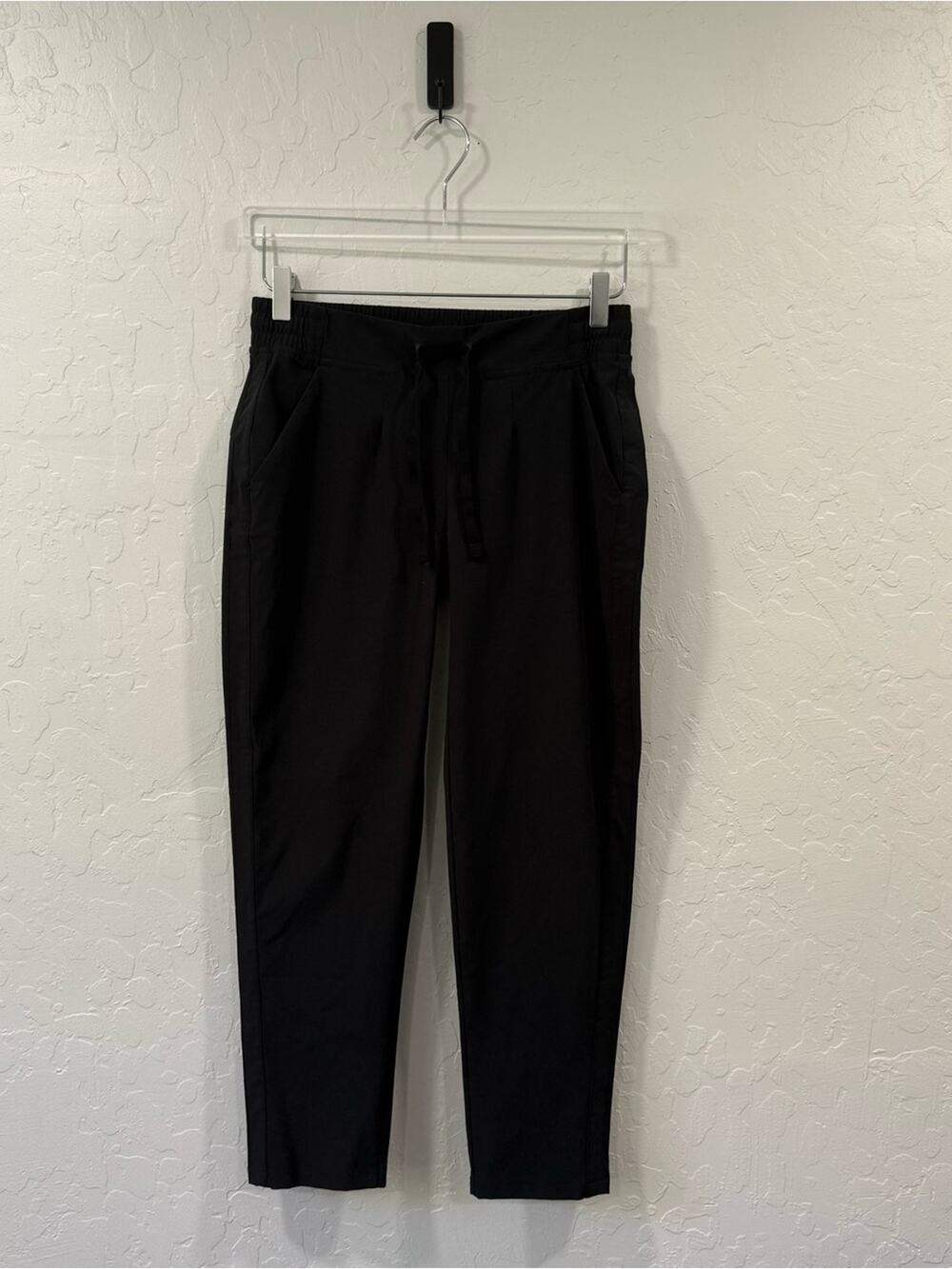 BackCountry Women's Black Pleated Ankle Pants Size XS